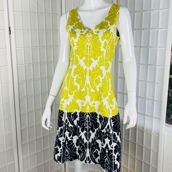 ST. JOHN Printed Knee-Length Dress, 6 - Picture 1 of 4